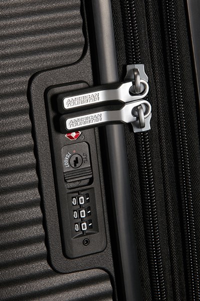 American Tourister SOUNDBOX spiner expandible 55X40X20/23 cm bass black (4)