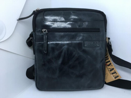 Bandolera de piel  PRIVATA 211 negro