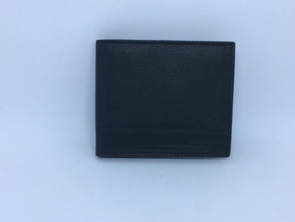 BILLETERA AMERICANA  PIEL de UBRIQUE NEGRA mod 641