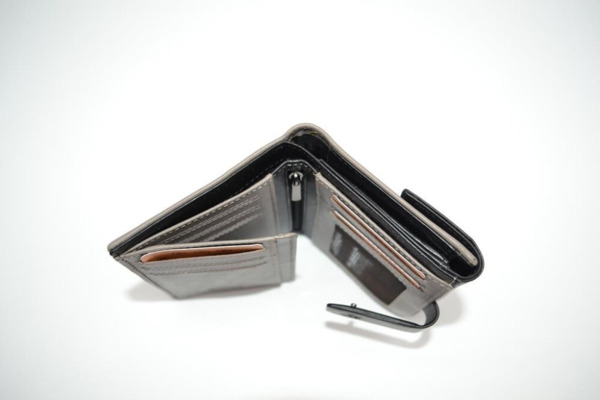 Cartera LUGUPELL Prisma pequeña negra (4)