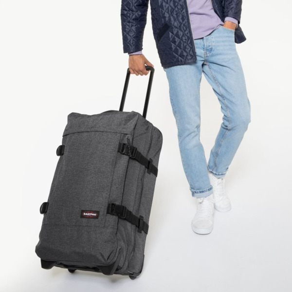 Maleta EASTPAK Tranverz M Black Denim (5)