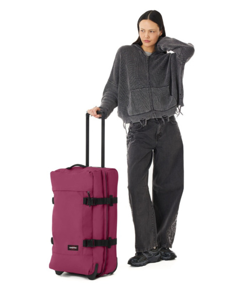 Maleta EASTPAK Tranverz M Wine Burgundy (1)