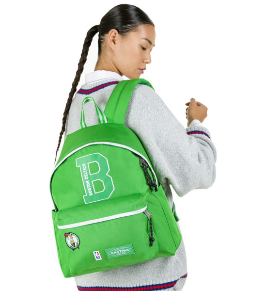 Mochila EASTPAK  Day Pak'r NBA Boston Celtics (2)