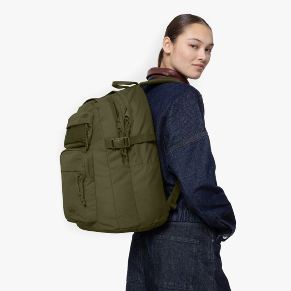 Mochila EASTPAK DBL PRO Dark Grass (verde) (1)