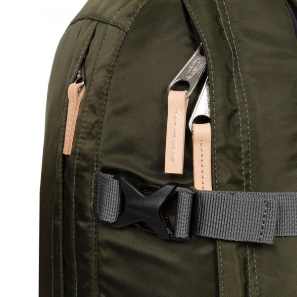 Mochila EASTPAK Floid Cs Satin  Kaki (3)