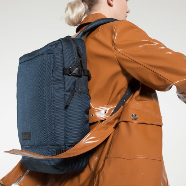 Mochila EASTPAK TECUM M CNCT Navy (6)