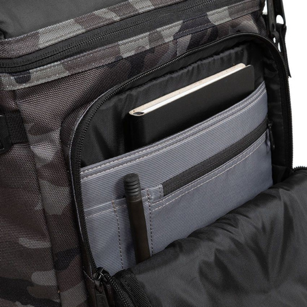 Mochila EASTPAK TECUM TOP CNNT Camo verde (2)
