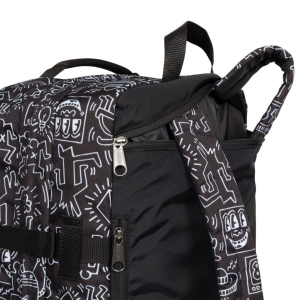 Mochila EASTPAK Travelpack Keith Haring Black (5)