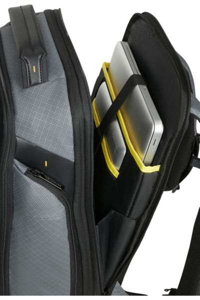 Mochila Samsonite SPECTROLITE 4.0 de 15,6 Charcoal amber (4)