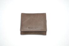 Monedero cuadrado LUGUPELL Dakota marron