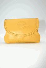 Monedero PIELNOBLE de boquilla con solapa mostaza
