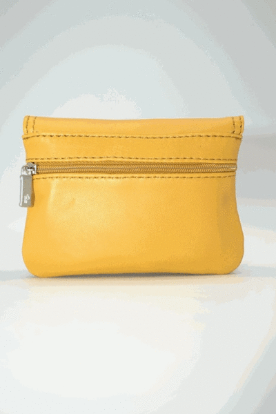 Monedero PIELNOBLE de boquilla con solapa mostaza (2)