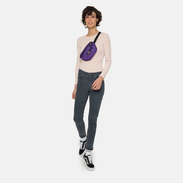 RIÑONERA EASTPAK Little Stripe (4)